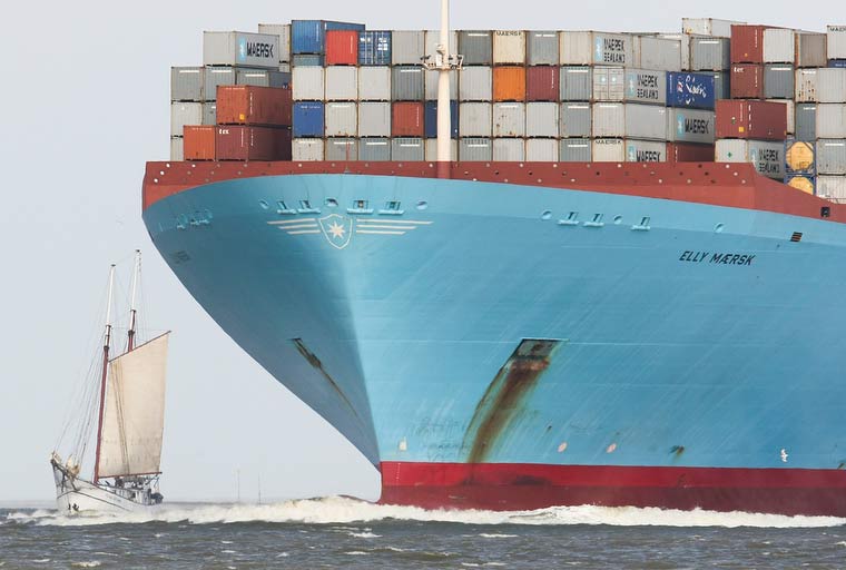 Containerschiff, Wirtschaft, Maersk, Bremerhaven