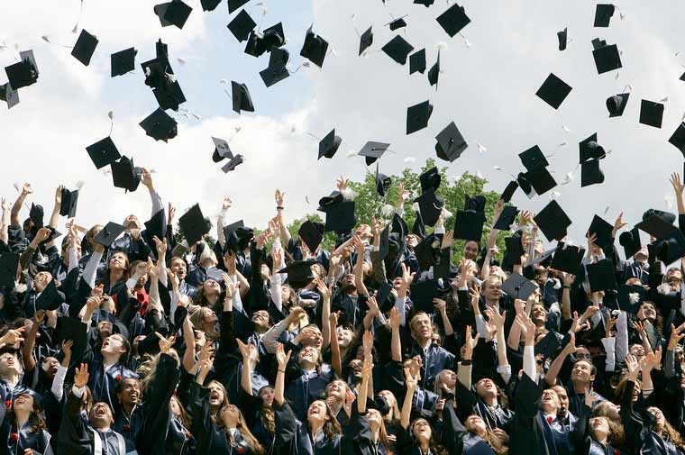 UB, University, Studium, Studenten, Absolventen, Graduation, Hüte