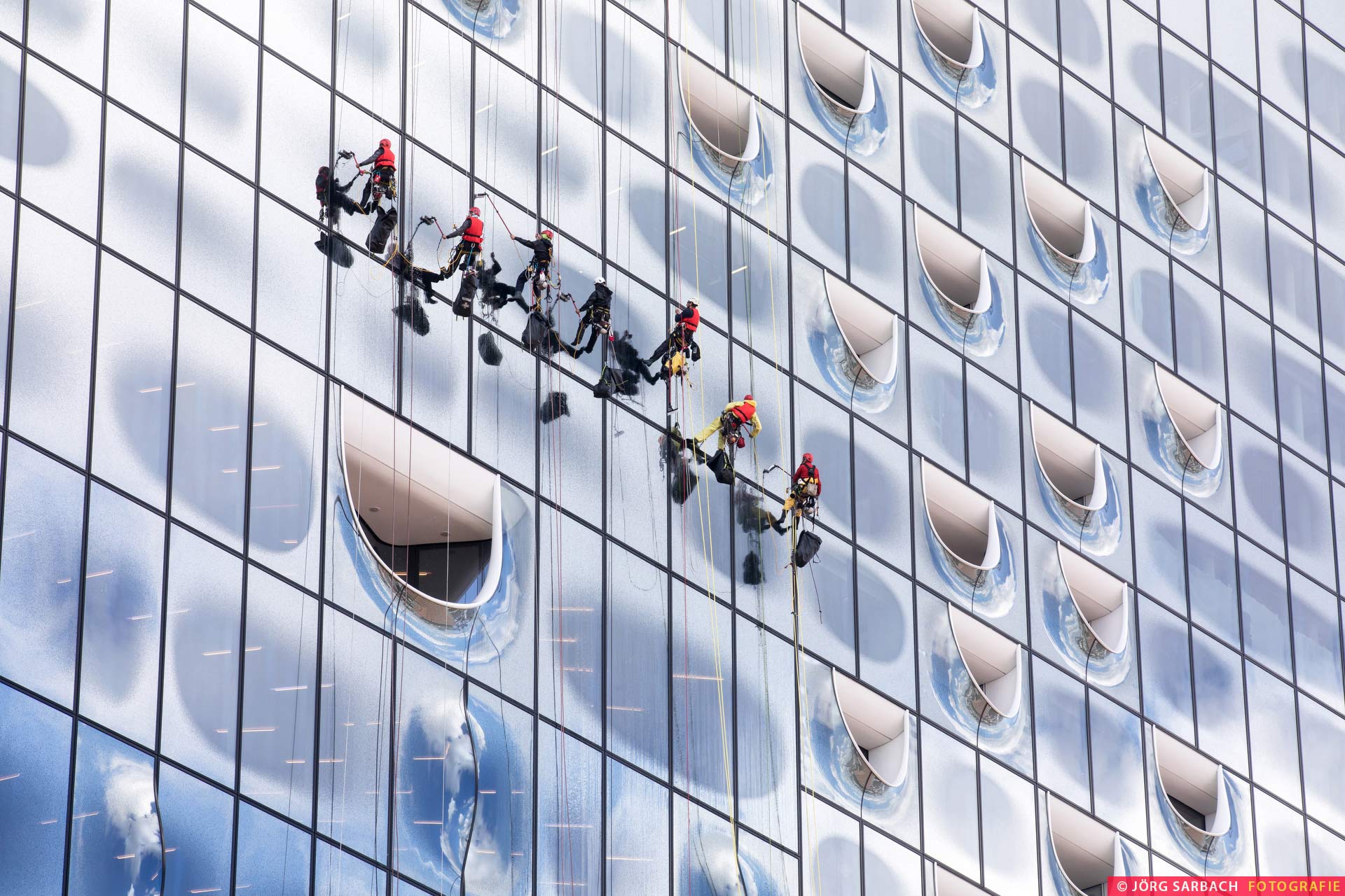 Leitungen, Manometer